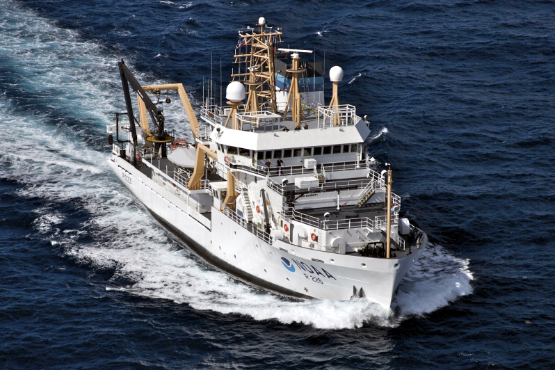 https://www.fisheries.noaa.gov/s3/2022-05/noaa-ship-pisces-750x500.jpg